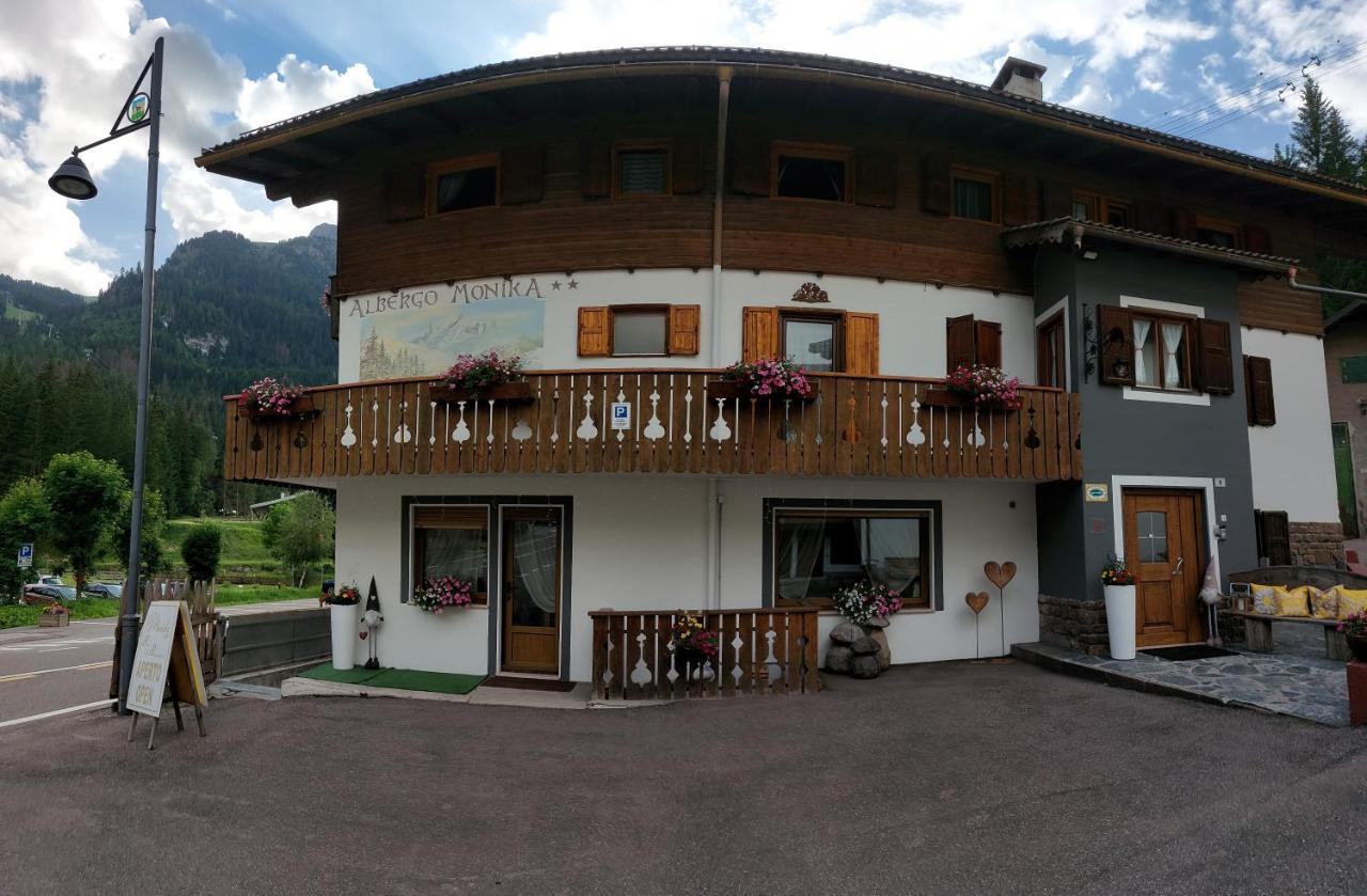 Garni Monika Bed and Breakfast Canazei Exteriör bild
