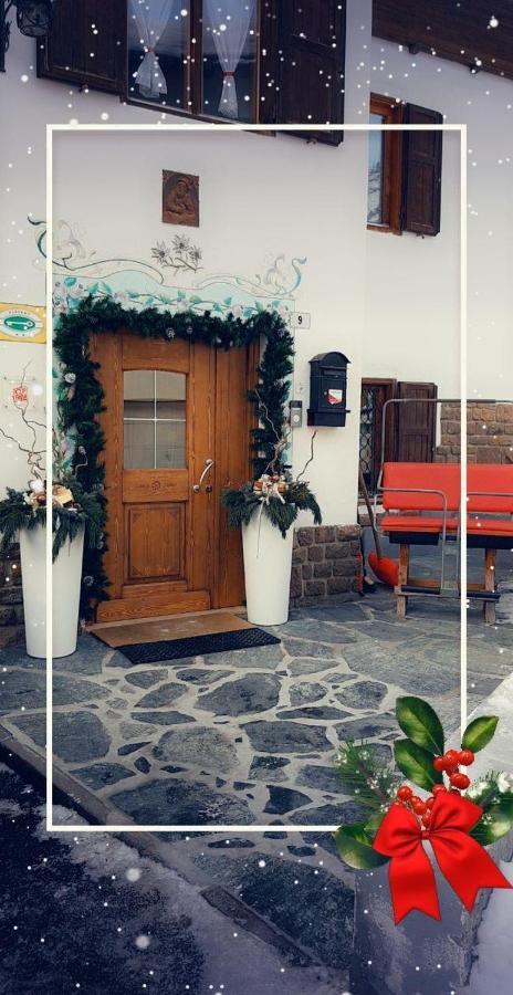 Garni Monika Bed and Breakfast Canazei Exteriör bild